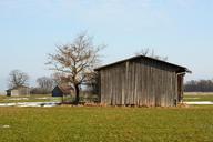 meadow-pasture-scale-barn-nature-650914.jpg