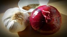 onion-garlic-spice-herb-healthy-627138.jpg