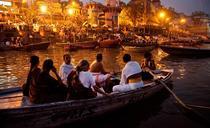 river-boats-india-people-669339.jpg