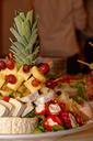 cheese-k%C3%A4seplatte-pineapple-food-838516.jpg