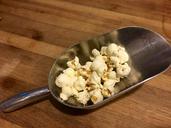 scoop-popcorn-scoop-popcorn-food-1573752.jpg