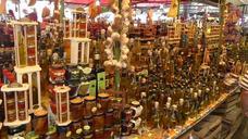 market-trogir-croatia-oils-664057.jpg