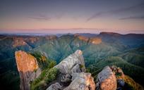 mountain-range-higlands-rocks-801741.jpg