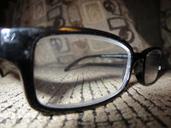 glasses-pair-eyewear-spectacles-183682.jpg