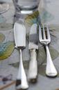 cutlery-close-fork-knife-908480.jpg