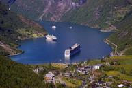 fjord-norway-fjordlandschaft-940524.jpg