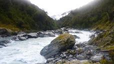 Whitcombe River above Chairmans Flat New Zealand.jpg