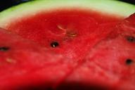 watermelon-red-fruit-frisch-1123453.jpg