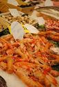 fresh-fish-prawns-market-stall-fish-776160.jpg