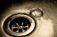 water-drops-water-drops-sink-dark-215004.jpg