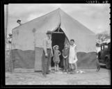 Migrant_Family_in_Kern_County.jpg