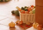 organic-food-background-Vegetables-in-the-basket.jpg