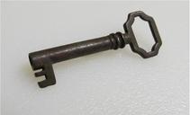 key-antique-vintage-old-metal-558094.jpg