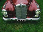 classic-vintage-car-automobile-839792.jpg