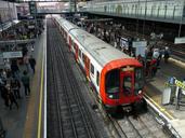 tube-train-london-undergound-railway-1639438.jpg