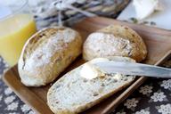 breakfast-roll-butter-lunch-meal-612150.jpg