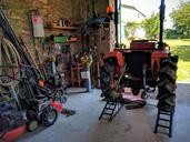 tractor-home-workshop-elevator-1476993.jpg