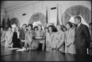 Photograph_of_Jimmy_Carter_Signing_Extension_of_Equal_Rights_Amendment_(ERA)_Ratification,_10/20/1978.jpg