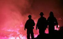 firefighters-wildfire-silhouettes-702890.jpg