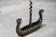 corkscrew-antique-old-wine-metal-1176166.jpg