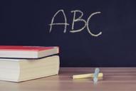 school-books-desk-chalkboard-chalk-926213.jpg