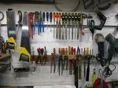 tool-garage-scale-devices-957726.jpg