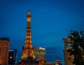 las-vegas-eiffel-tower-paris-lights-561146.jpg