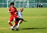 soccer-competition-game-women-573767.jpg