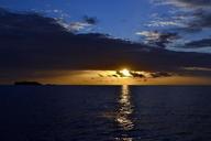 sunset-sea-sun-and-sea-clouds-sun-648852.jpg