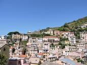 cinque-terre-riomaggiore-liguria-917327.jpg