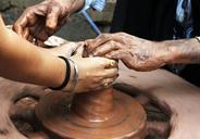 pottery-potter-learning-hands-166797.jpg