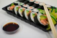 sushi-fish-chopsticks-sauce-933550.jpg