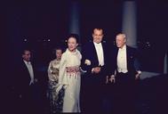 President_Nixon_greets_the_Duke_and_Duchess_of_Windsor_-_NARA_-_194310.tif