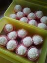 chocolates-coconut-cream-balls-1237003.jpg