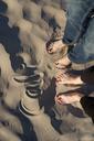 california-beach-feet-man-woman-277295.jpg