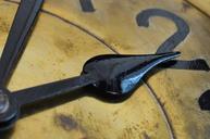 clock-clock-hands-time-old-antique-384646.jpg