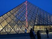 pyramid-louvre-paris-france-441647.jpg