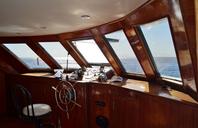 cabin-ship-rudder-sea-the-bridge-683040.jpg