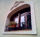 window-flowerpot-facade-old-house-1147233.jpg