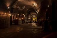 cellar-wine-wine-barrels-554404.jpg