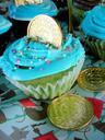 cupcakes-food-sweet-icing-treat-67189.jpg