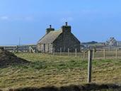 cottage-farmland-fencing-fence-874587.jpg