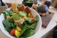 salad-lettuce-vegetables-tomatoes-926712.jpg