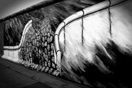 berlin-wall-art-germany-graffiti-315483.jpg