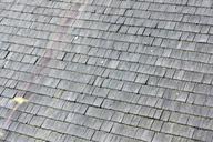 shingle-roof-shingle-roof-542505.jpg