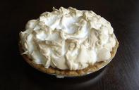 key-lime-pie-meringue-topped-tasty-617705.jpg