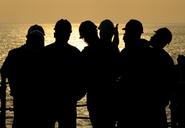 men-silhouettes-sailors-waiting-801664.jpg