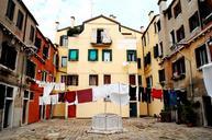 venice-campiello-laundry-528151.jpg