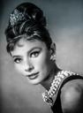 audrey-hepburn-60-s-icon-female-face-1235442.jpg