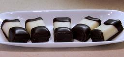 chocolate-dipped-cakes-marzipan-831037.jpg